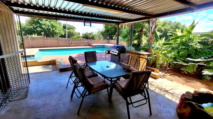 3 Bedroom Property for Sale in Sasolburg Ext 11 Free State